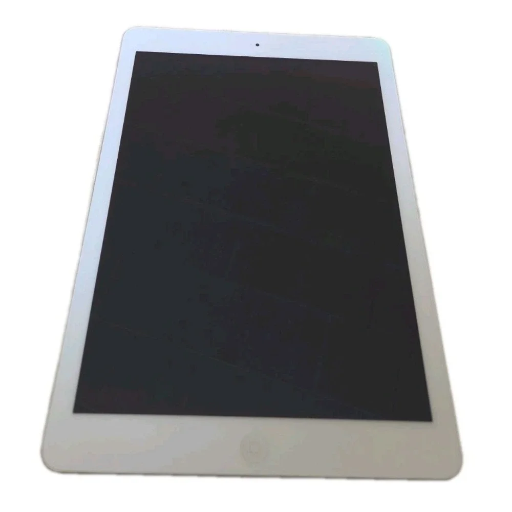Apple iPad Air Silver A-1474 32GB 1st Gen i0S WiFi  9.7